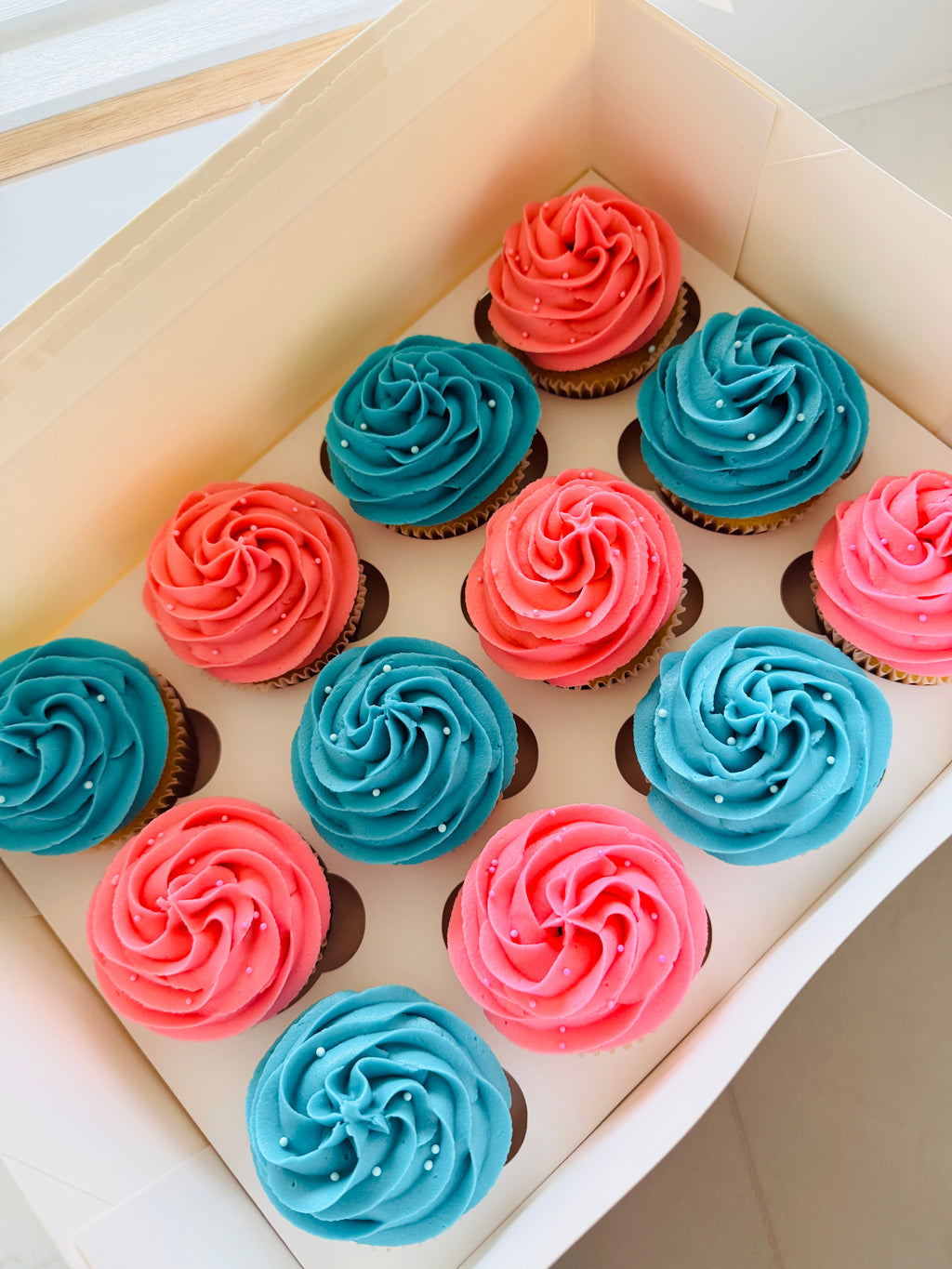 Custom Standard Cupcakes - 12