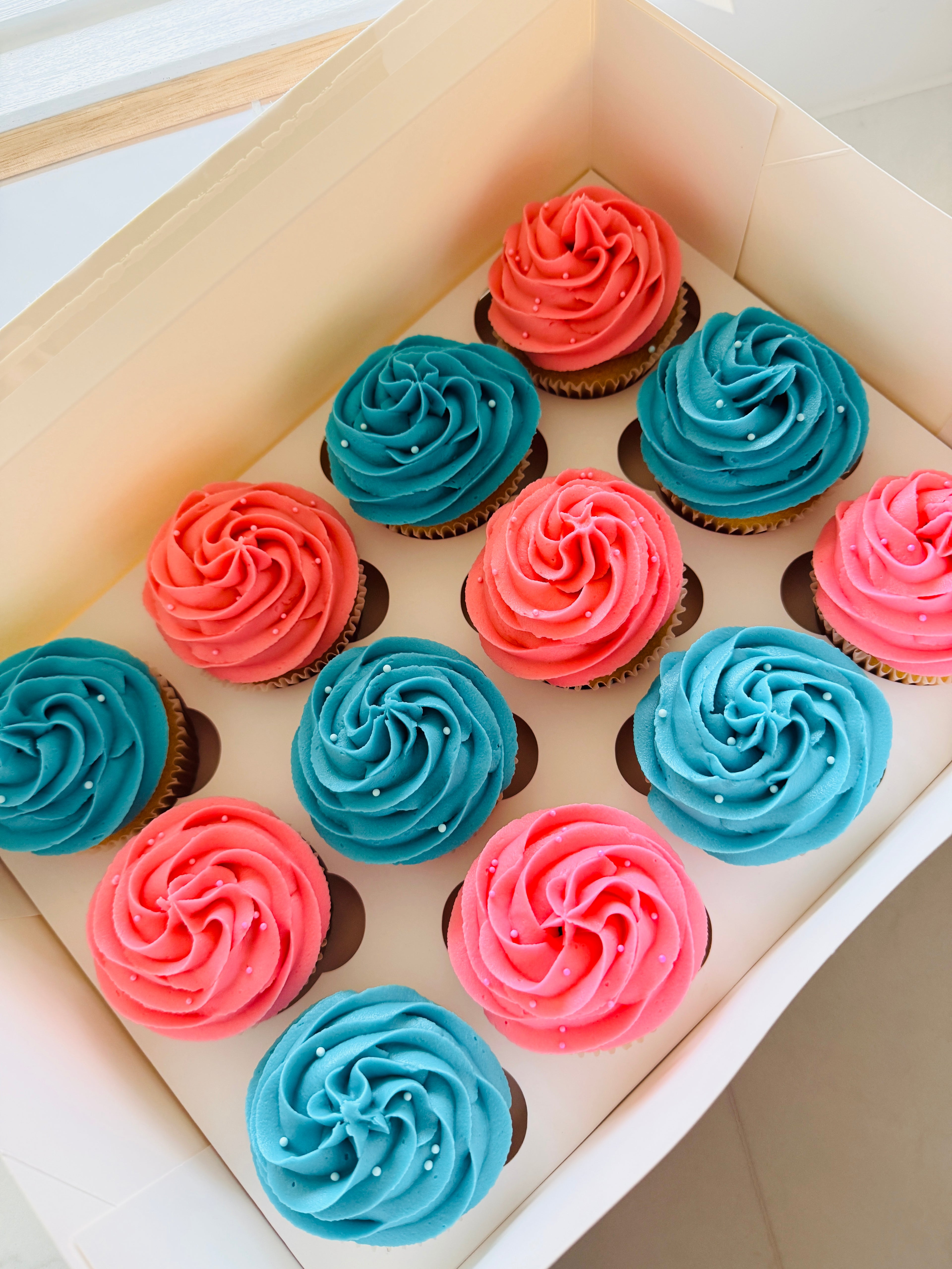 Custom Standard Cupcakes - 12
