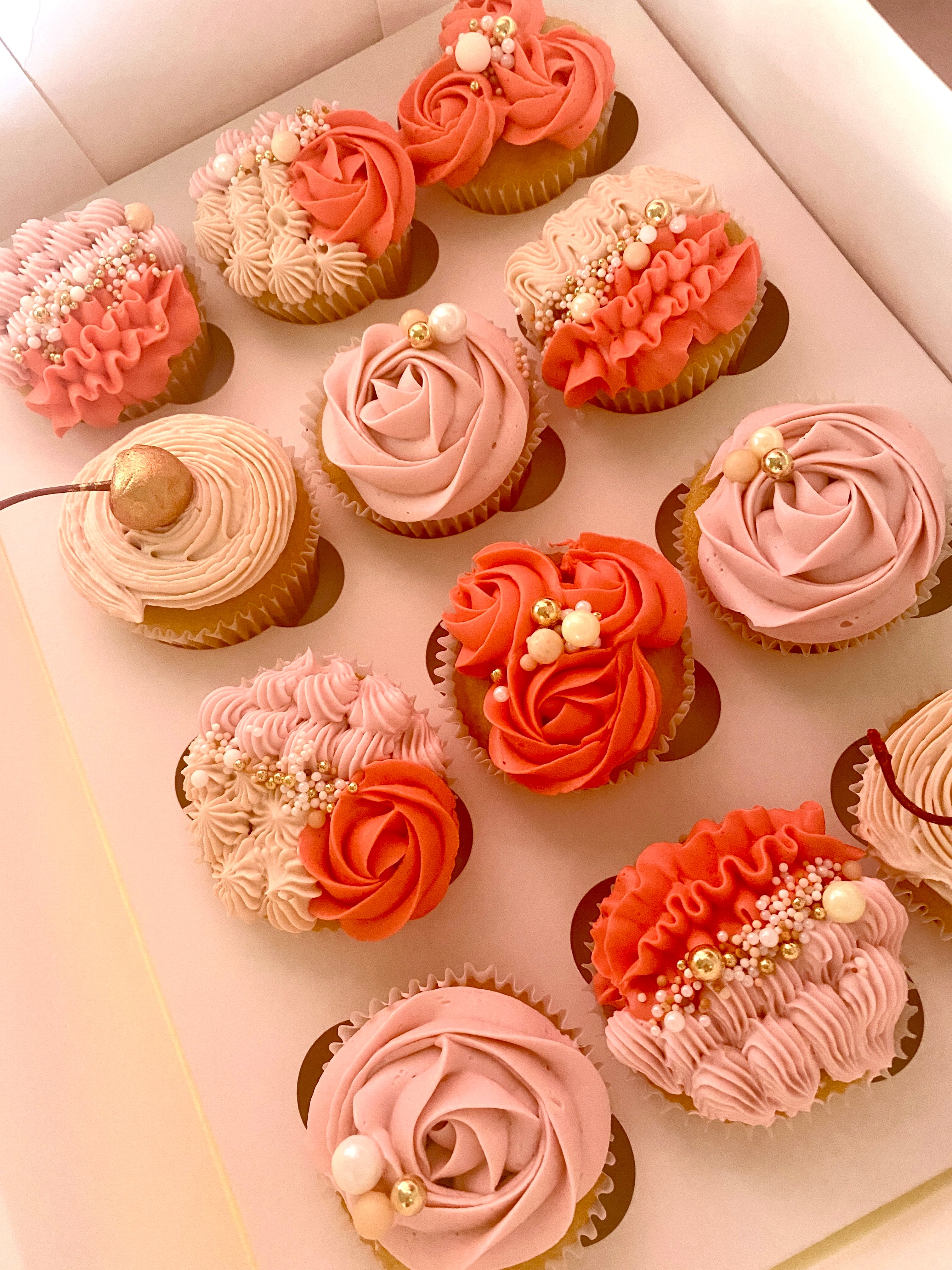 Custom Standard Cupcakes - 12